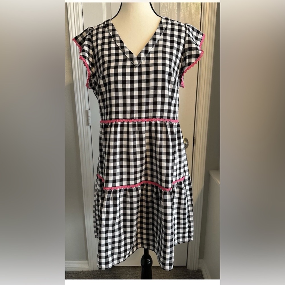 Andree by UNIT Black/White Gingham Dress Size Small.EUC